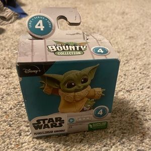 Baby Yoda The Bounty Collection Series 4